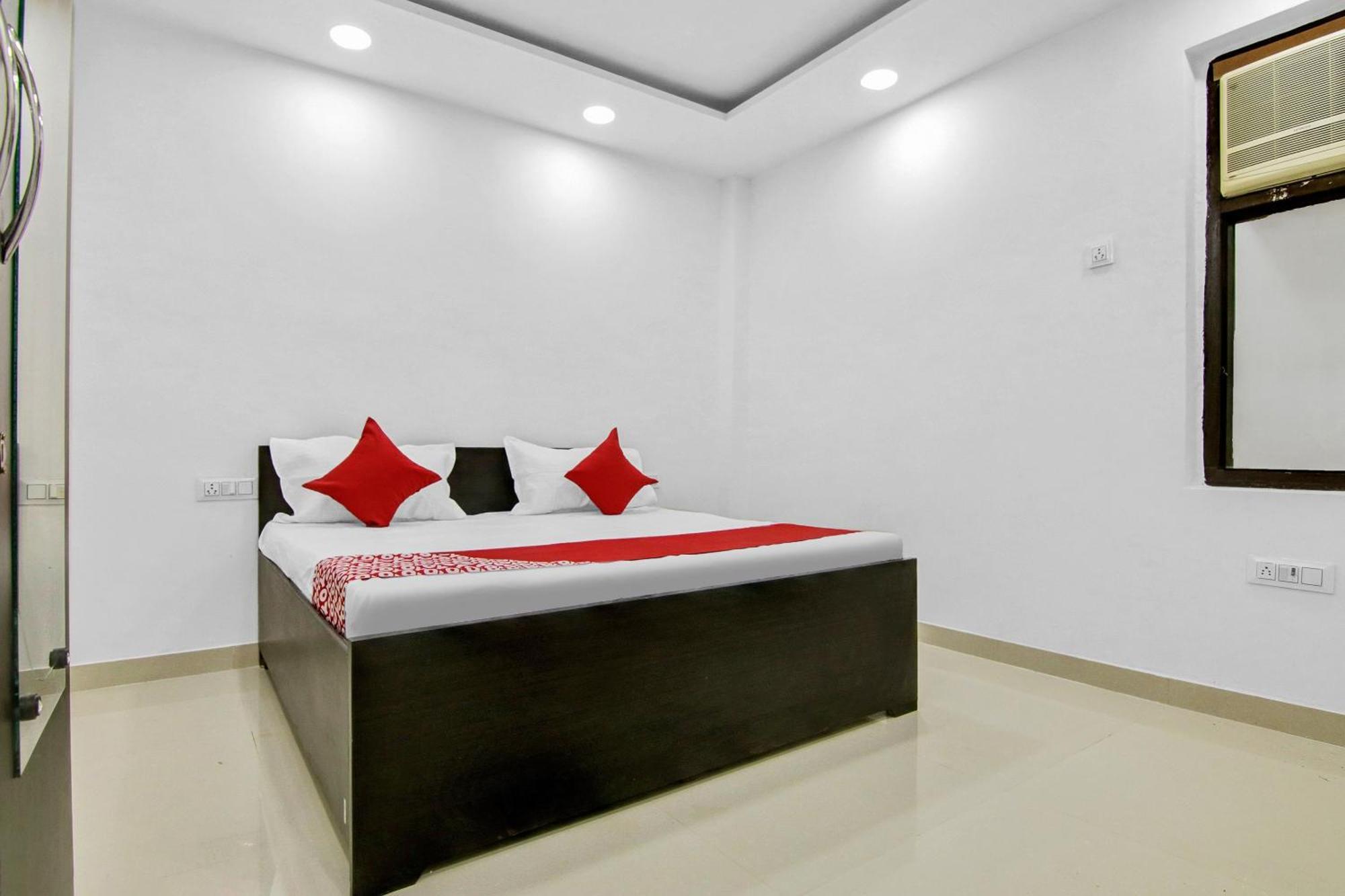 Flagship Hotel Secret Mirage Near Rithala Metro Station New Delhi Exterior photo